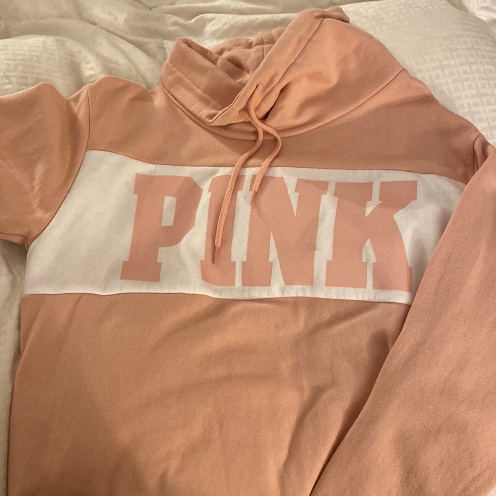 VS PINK sweater